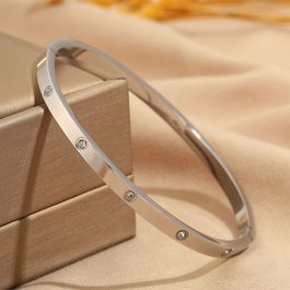 TV145 Vòng tay titan cartier bảng 4mm