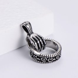 MD004 Mặt dây chuyền nam titan bàn tay vòng tròn phong cách Punk Gothic