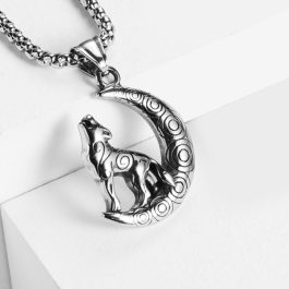 MD058 Mặt dây chuyền nam thép titan chó sói dưới ánh trăng