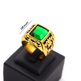 N528 Nhẫn nam titan mạ vàng đính đá màu xanh lá (Size 8)