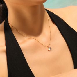 TN912 Dây chuyền titan mặt hình tròn đinh đá