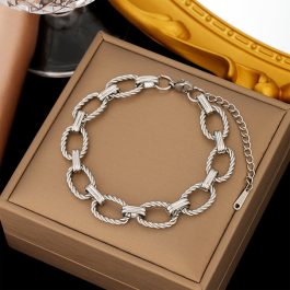 TA308 Lắc tay nữ titan khoen ovan xoắn màu thép