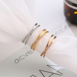 TC109 Nhẫn titan chữ X đính đá tinh xảo