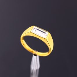 TC340 Nhẫn titan đính đá chữ nhật màu trắng