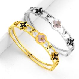 TV213 Vòng tay nữ titan thời trang LV