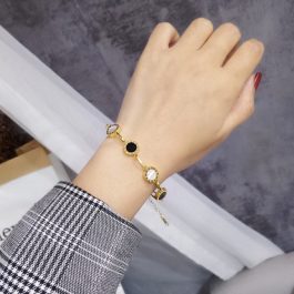 TA128 Lắc tay nữ titan mặt tròn số la mã cách điệu