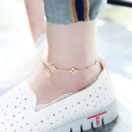 TA649 Lắc chân titan thời trang LV cách điệu