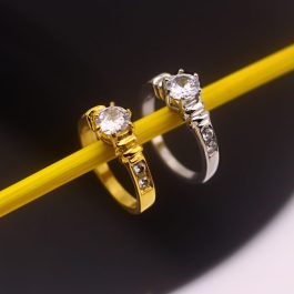 TC094 Nhẫn nữ titan hột cao cực đẹp duyên dáng