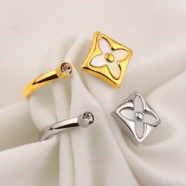 TC142 Nhẫn nữ titan thiết kế hở mặt hình hoa LV