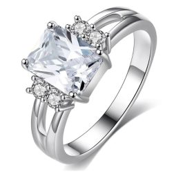 TC256 Nhẫn nữ titan hột đá vuông