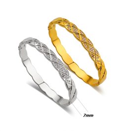 TV196 Vòng tay nữ titan họa tiết quả trám