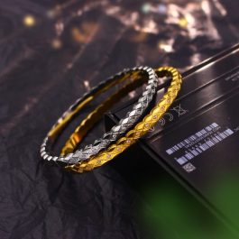 TV197 Vòng tay nữ titan họa tiết quả trám