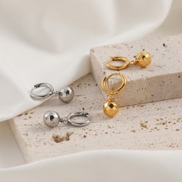 TB249 Bông tai nữ titan khoen tròn rớt bi