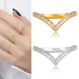 TC110 Nhẫn titan kiểu chữ V đính kim chấu đóng