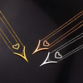 TN473 Dây chuyền 2 tầng titan chữ V cách điệu trái tim