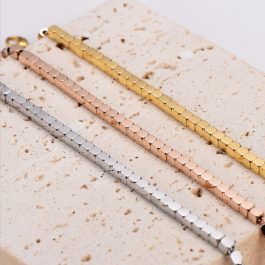 TA196 Lắc tay nữ titan chuỗi bi hạt khối hình vuông – loại xịn