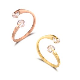 TC130 Nhẫn titan 2 viên đá chéo nhau