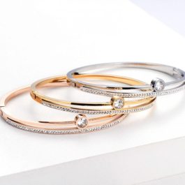 TV150 Vòng tay nữ titan thời trang