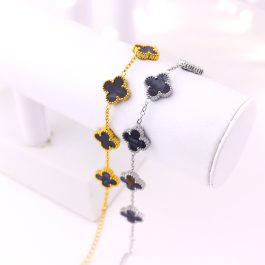 TA488 Lắc tay van cleef 13mm nền màu đen thiên thạch