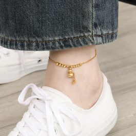 TA677 Lắc chân nữ titan hồ lô cách điệu hạt vuông