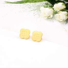 TB136 Bông tai titan 4 cánh van cleef nền họa tiết LV