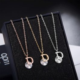 TN047 Dây chyền titan chữ D hiệu Dior