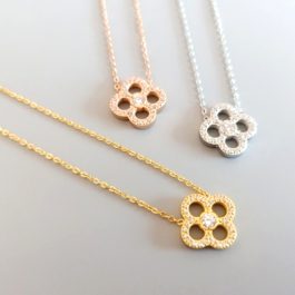 TN177 Dây chuyền titan hoa 4 cánh van cleef đính kim