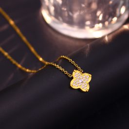 TN386 Dây chuyền nữ titan mặt LV đính full kim