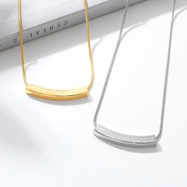 TN407 Dây chuyền titan ống vuông chạm họa tiết LV