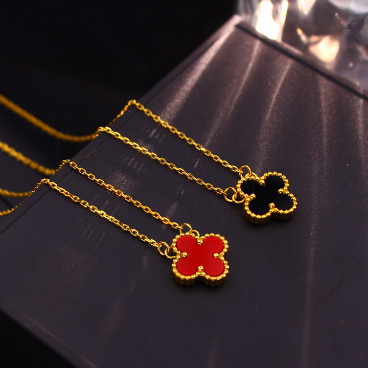 TN737 Dây chuyền nữ titan hoa 4 cánh van cleef 2 mặt đen đỏ - Ảnh 4