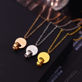 TN772 Dây chuyền nữ titan mặt cartier chữ love
