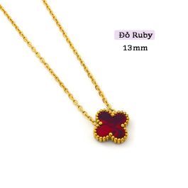 TN813 Dây chuyền titan hoa 4 cánh van cleef nền màu đỏ Ruby