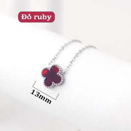 TN827 Dây chuyền titan hoa 4 cánh van cleef nền màu đỏ ruby