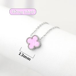 TN834 Dây chuyền titan hoa 4 cánh van cleef nền màu hồng nhạt