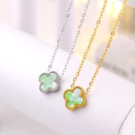 TN876 Dây chuyền nữ titan hoa 4 cánh van cleef nền vân đá 13mm