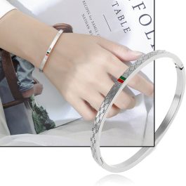 TV091 Vòng tay titan gucci size nữ màu trắng
