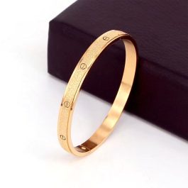 TV130 Vòng tay titan cartier phun cát mạ vàng