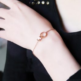 TA001 Lắc tay nữ titan 2 khoen tròn lồng vào nhau màu hồng