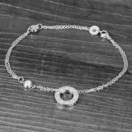 TA020 Lắc tay nữ titan vòng tròn chữ love màu trắng