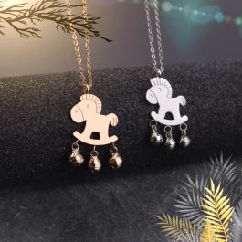 TN005 Vòng cổ, dây chuyền titan con ngựa có chuông