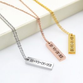 TN059 Dây chuyền titan thanh trụ số la mã
