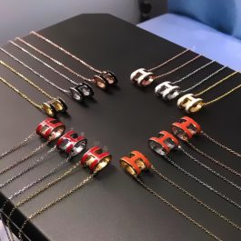 TN143 Dây chuyền titan chữ H Hermes