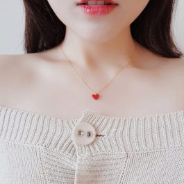 TN328 Dây chuyền titan mặt trái tim màu đỏ