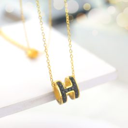 TN400 Dây chuyền titan chữ H Hermes đá đen