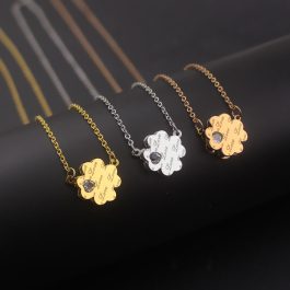TN484 Dây chuyền titan cỏ 4 lá may mắn
