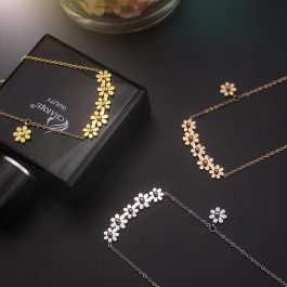 TN504 Dây chuyền titan hoa cúc