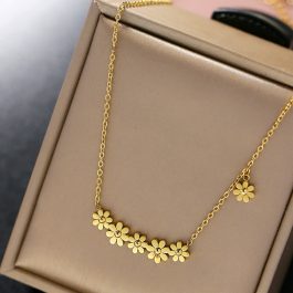 TN504 Dây chuyền titan hoa cúc